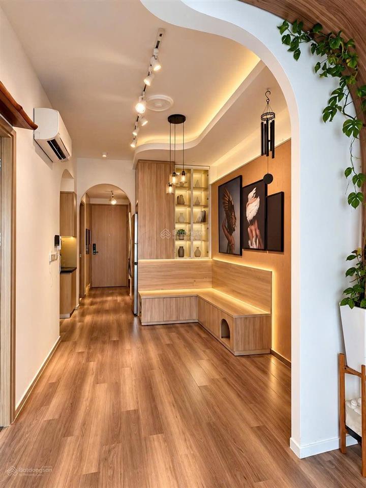 Bán căn 59m2 full nội thất thiết kế + giá 2,750 tỷ (102%) sổ hồng sẵn + tầng cao thoáng