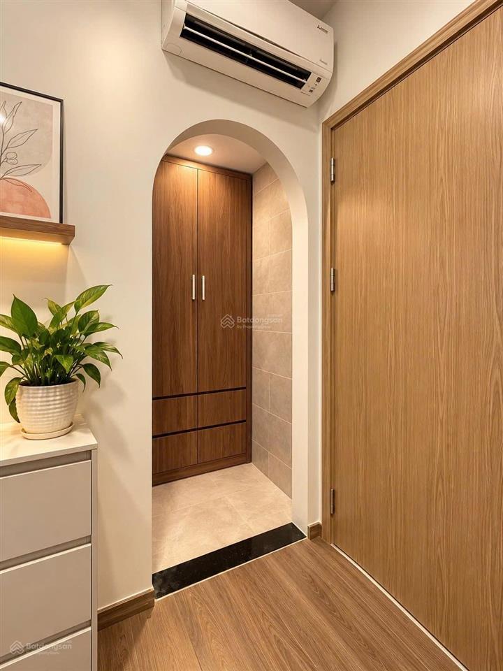 Bán căn 59m2 full nội thất thiết kế + giá 2,750 tỷ (102%) sổ hồng sẵn + tầng cao thoáng