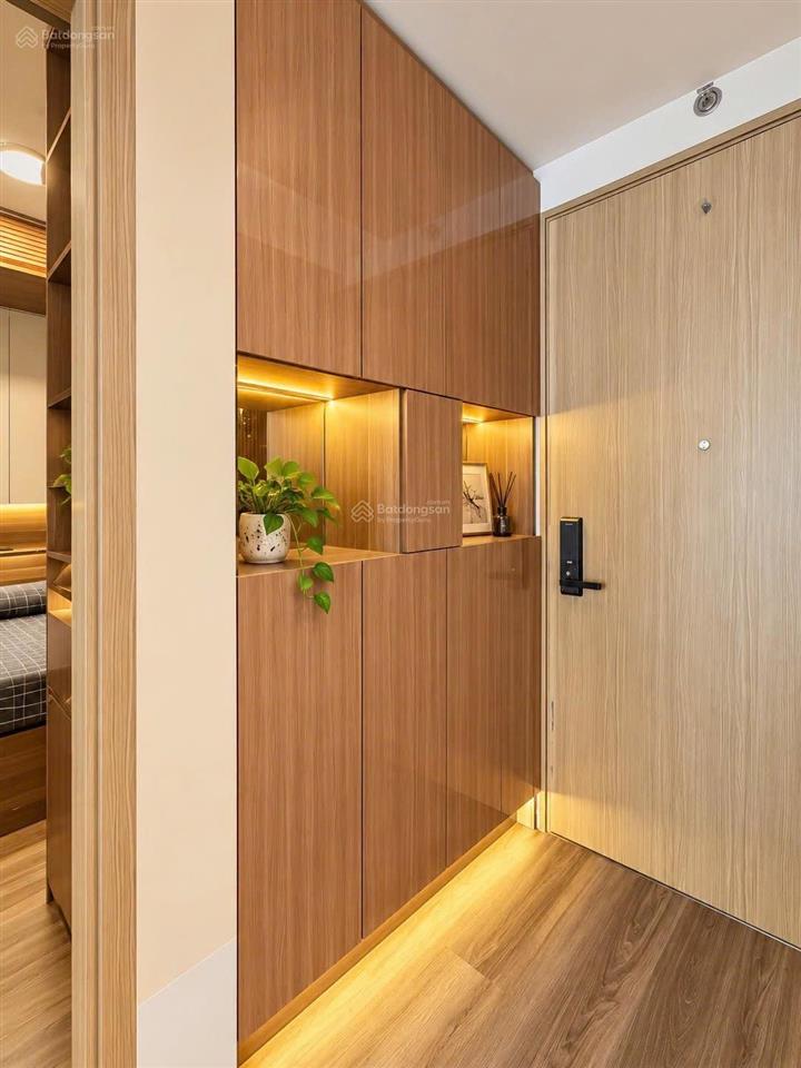Bán căn 59m2 full nội thất thiết kế + giá 2,750 tỷ (102%) sổ hồng sẵn + tầng cao thoáng