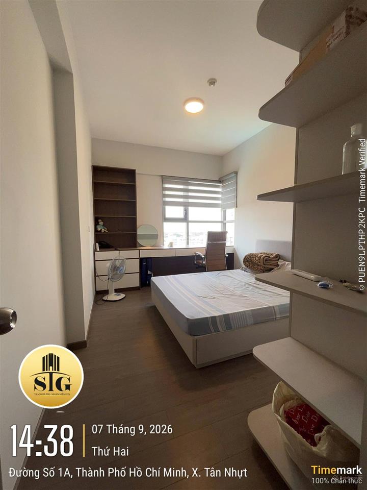 Bán căn 114m2 view công viên + full nội thất thiết kế + giá 4,6 tỷ (102%) tầng trung đẹp