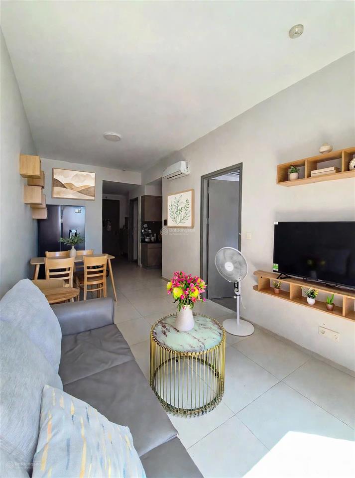 Bán căn 59m2 view hồ bơi block d + giá 2,750 tỷ (102%) sổ hồng sẵn + full nội thất