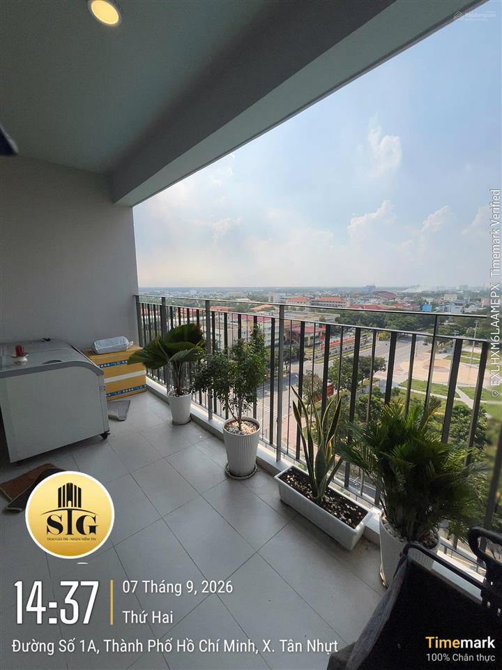Bán căn 114m2 view công viên + full nội thất thiết kế + giá 4,5 tỷ (102%) tầng trung đẹp