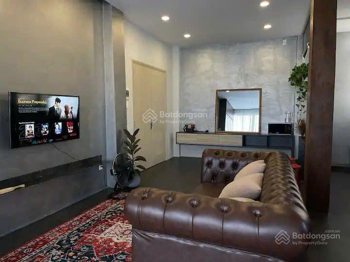 Bán căn hộ chung cư 207 bùi viện, p. bến thành, 1pn2pn giá 4tỷ5. vui 0988 187 ***