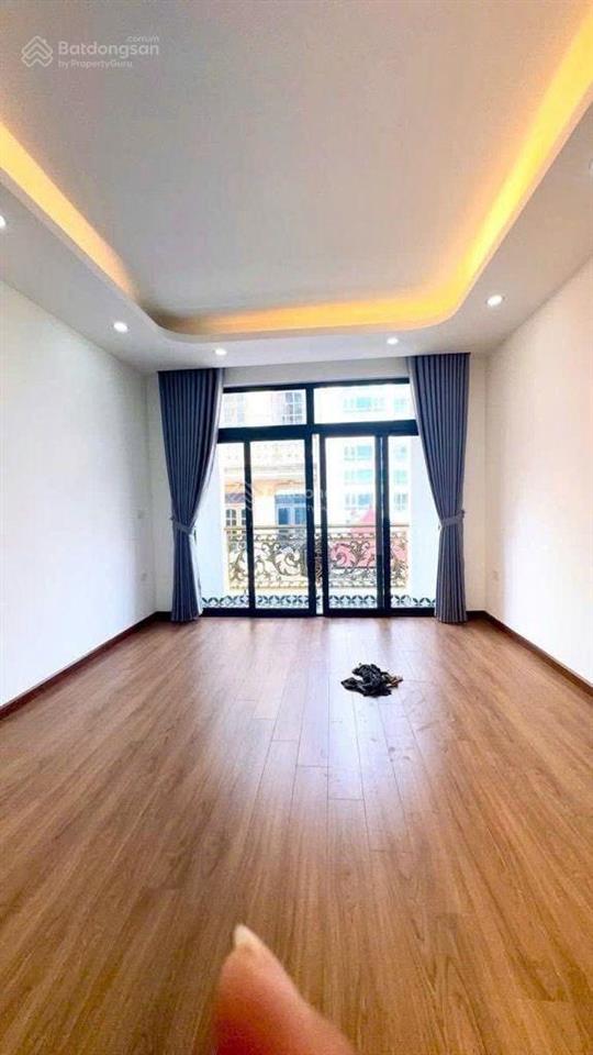 Bằng b 55m2 6 tầng thang máy  nhà xây mới đầy đủ đồ  để ô tô thoải mái  kinh doanh sầm uất