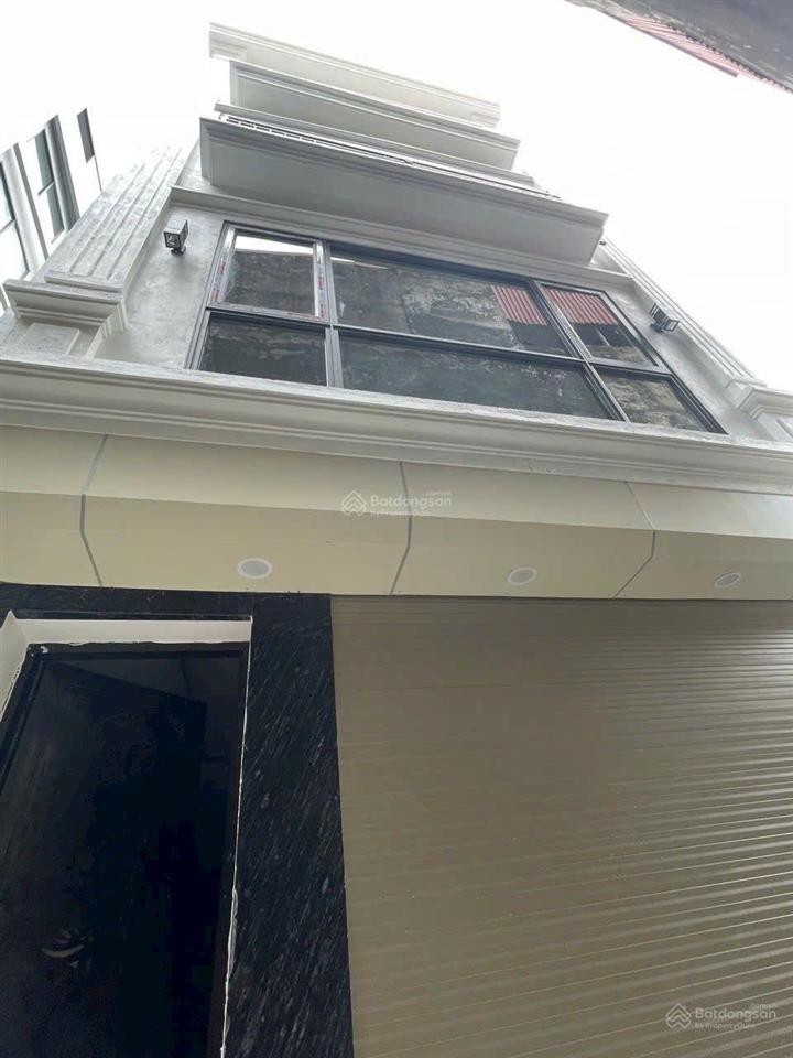 Chính chủ bán xây mới 42m  6 tầng thang máy  30m ra phố ôtô tránh gần  hồ ql1a  đầy đủ nội thất