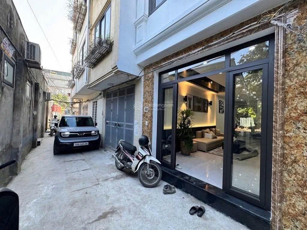 Cần bán gấp nhà ngõ 83 ngọc hồi  hoàng liệt  45m 6 tầng thang máy mới kính koong  20m ra mặt ngõ