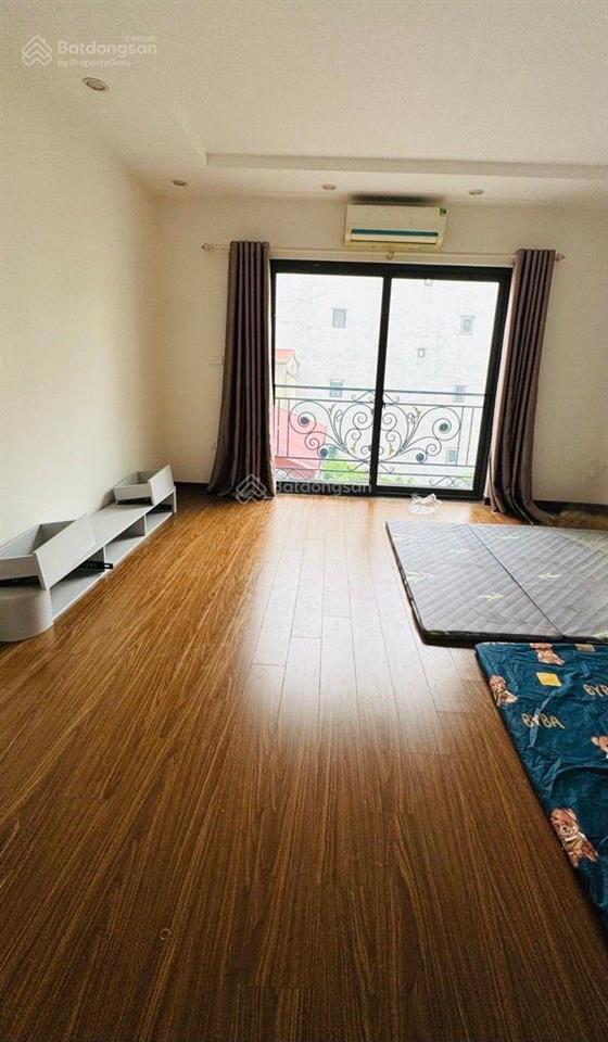 Nhà đẹp bằng liệt  linh đàm  32m2 5 tầng  ôtô đỗ tránh gần nhà  ở sướng  kinh doanh online