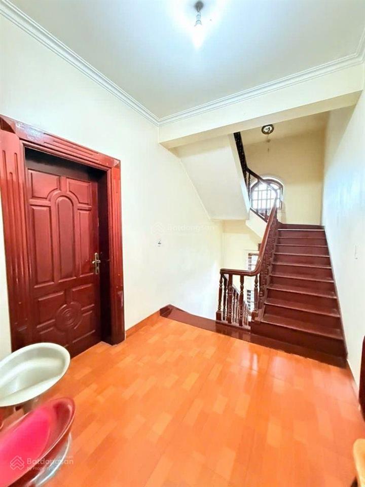 Biệt thự đơn lập 360m2 5 tầng kinh doanh  đường to 40m hơn phố  đẹp nhất khu vực  vỉa hè rộng