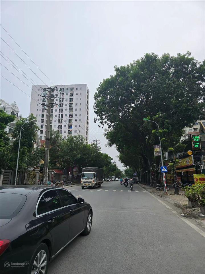 Biệt thự siêu rộng 335m2 4 tầng  view vườn hoa  đẹp nhất khu vực  vỉa hè rộng  sần vườn