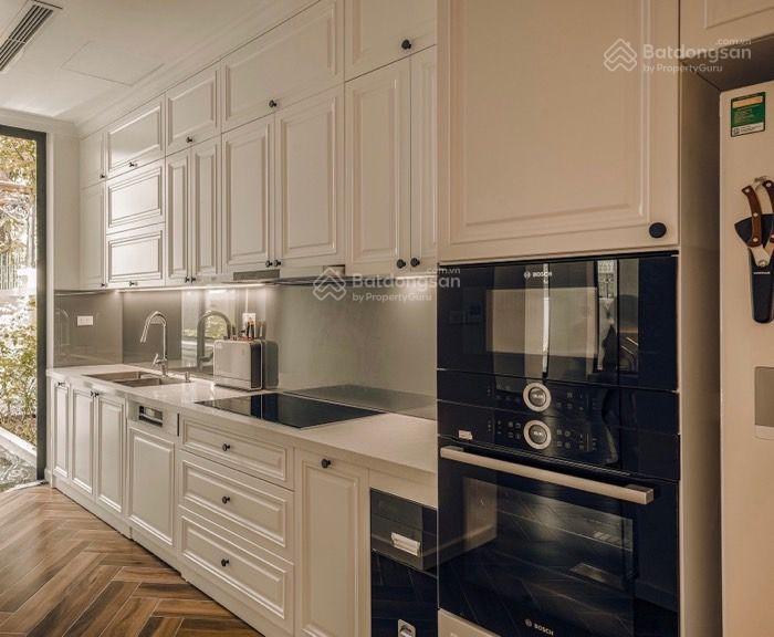 Bán biệt thự phong cách châu âu bể bơi  phòng hát karaoke  vị trí đẹp  chủ tặng toàn bộ nội xịn