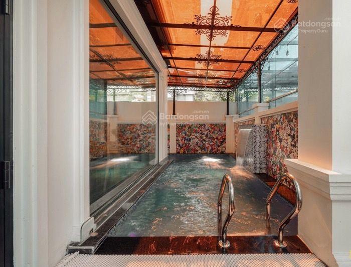 Bán biệt thự phong cách châu âu bể bơi  phòng hát karaoke  vị trí đẹp  chủ tặng toàn bộ nội xịn