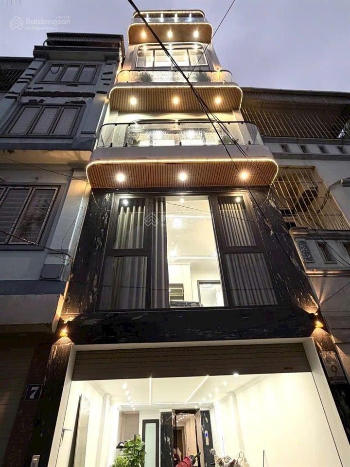 Chính chủ bán nhà 46m2 7 tầng  thang máy  gara ôtô  ôtô tránh nhau  đầy đủ nội thất xịn