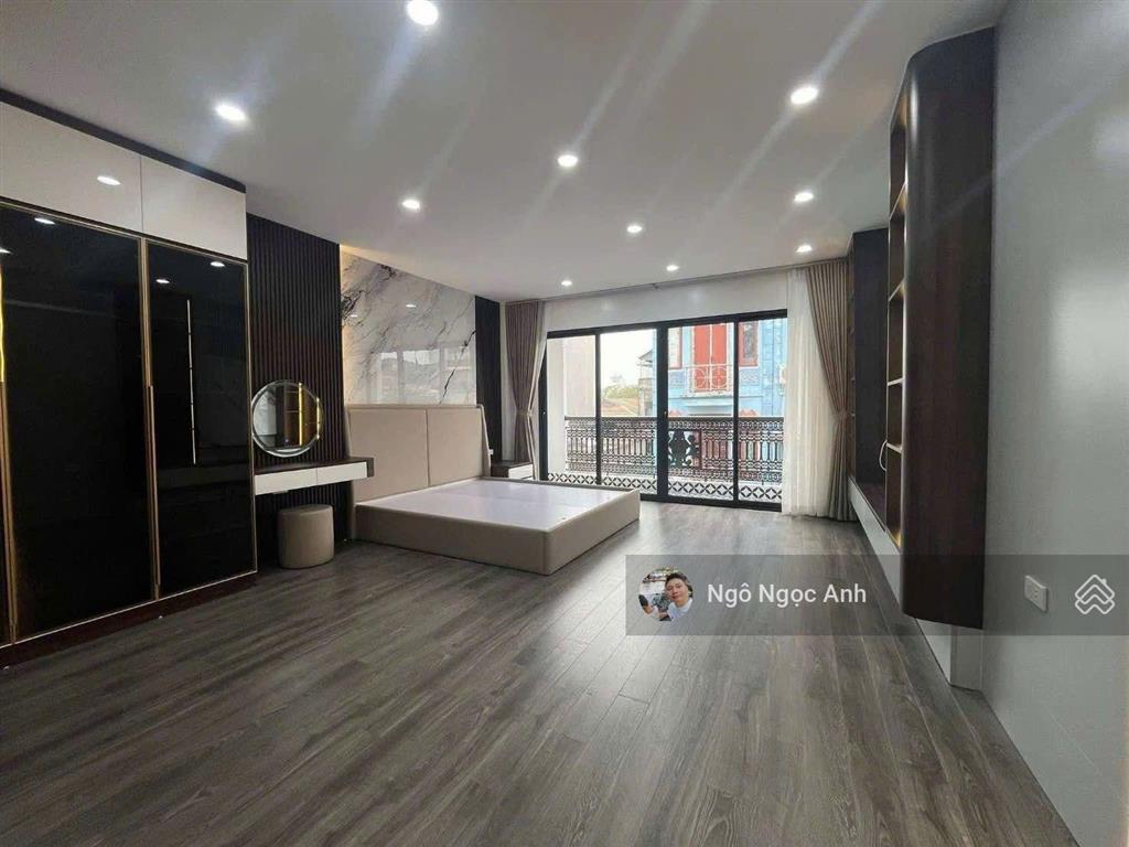 Chính chủ bán nhà 46m2 7 tầng  thang máy  gara ô tô  ô tô tránh nhau  đầy đủ nội thất xịn