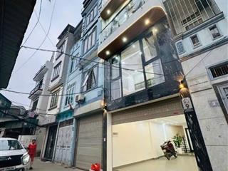 Bán nhà giải phóng  hoàng liệt  46m 7 tầng thang máy  gara ôtô trước nhà ôtô tránh  view thoáng