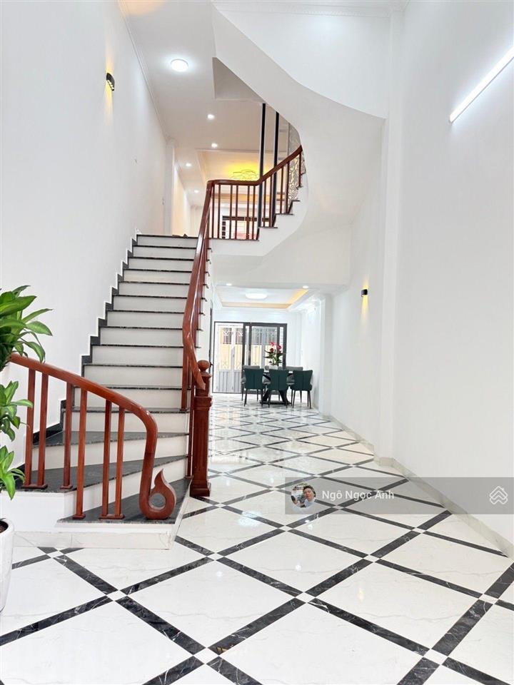 Bán nhà 2 mặt ngõ sân rộng 58m2 5 tầng mới cứng  ngọc hồi  oto đỗ gần ngõ thông gần chợ trường