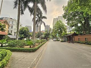 Biệt thự 325m2, 4 tầng sân vườn tại kđt pháp vân, hoàng mai  phù hợp làm văn phòng doanh nghiệp