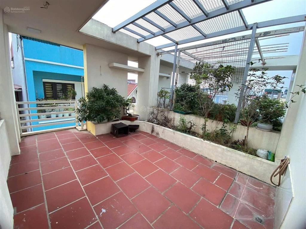 Nhà đẹp cạnh linh đàm 55m² x 4 tầng, ô tô qua nhà, kinh doanh tốt, ngõ thông
