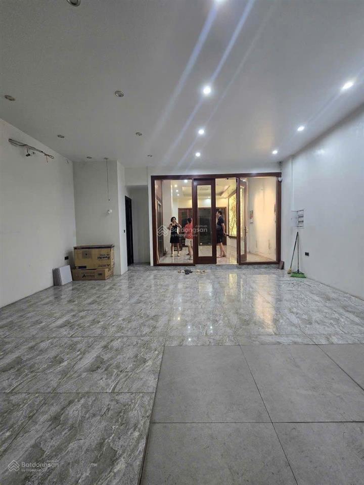 Cho thuê nhà vườn khu trần thủ độ ngọc hồi, hoàng mai, hà nội
 diện tích 120m2 x5, mặt tiền 6,5m