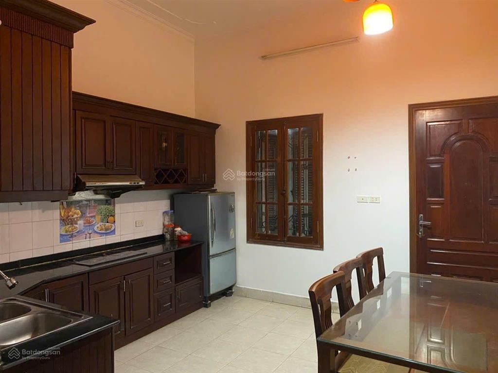 Cho thuê nhà 60m2 x3 tầng ngõ ngọc hồi ôtô vào nhà  phù hợp làm văn phòng cty, kinh doanh online