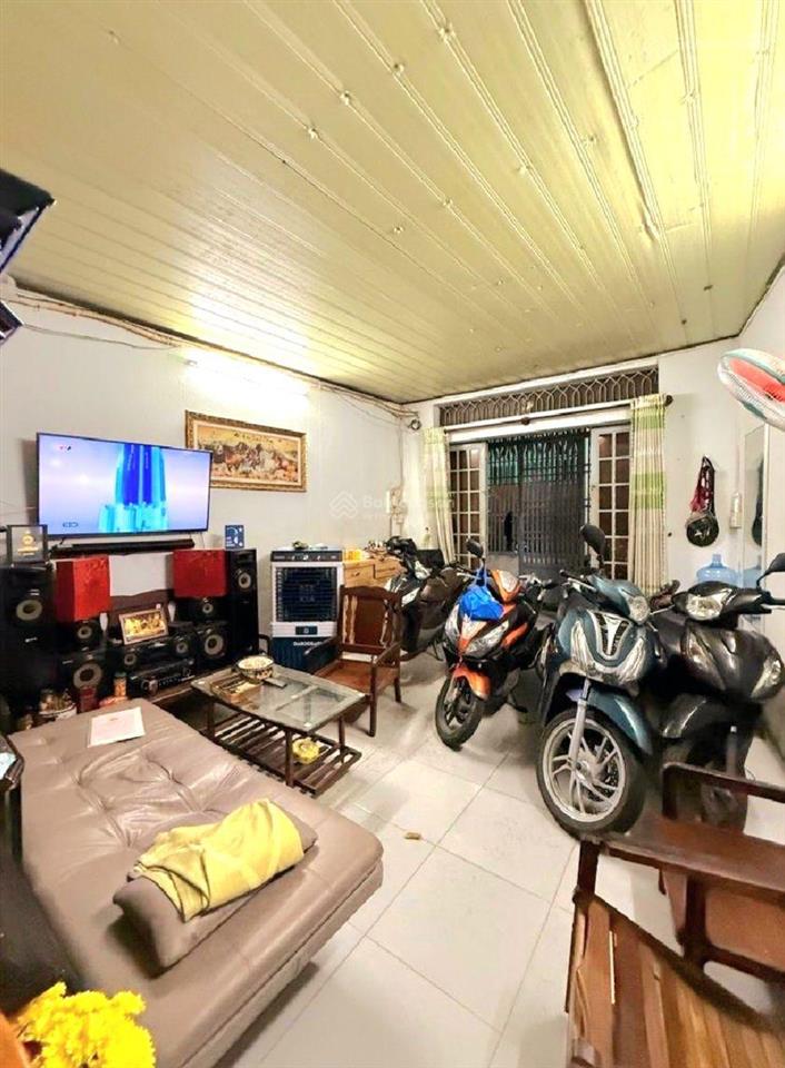 Anh/chị có 4 tỷ  muốn tìm nhà ngộp tân bình xem ngay căn trường chinh  phạm văn bạch  60m2  2t