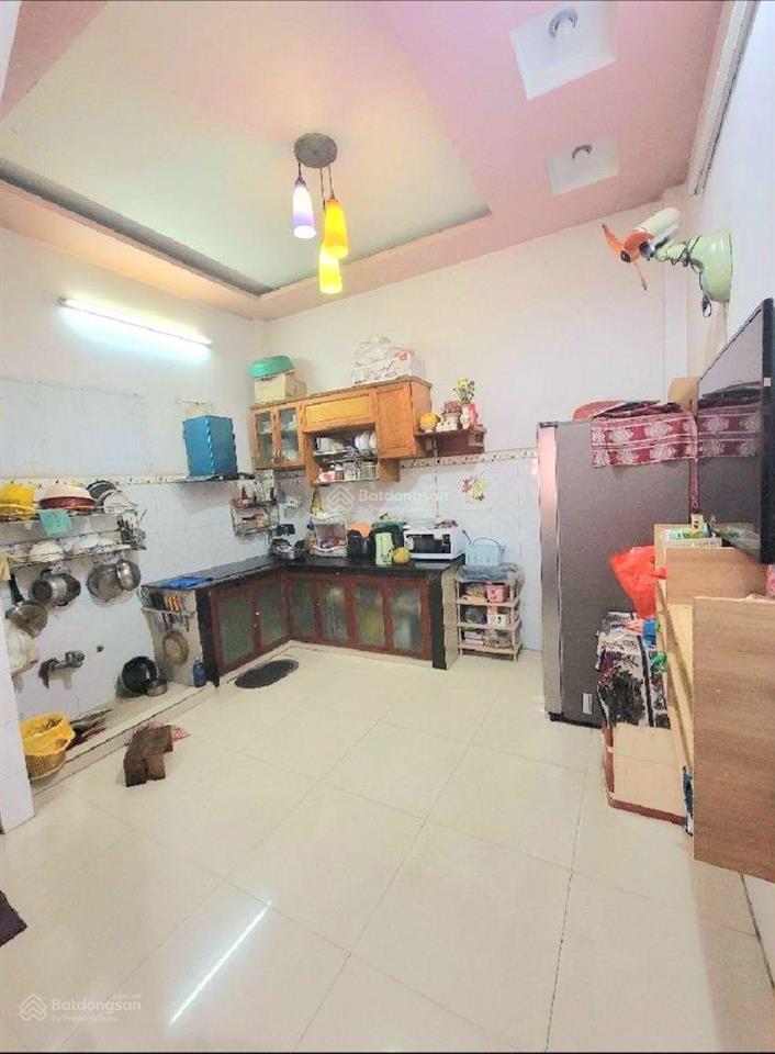 Anh/chị có 4 tỏii muốn tìm nhà dòng tiền tân phú xem ngay căn 42m2 2 tầng lê trọng tấn
