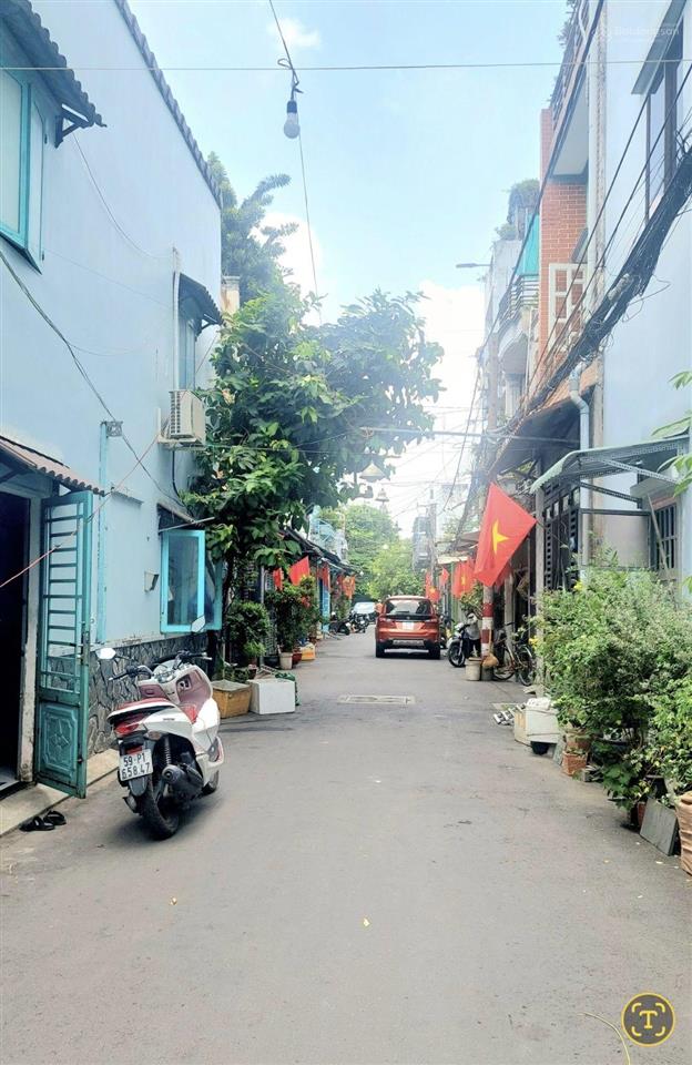Tân bình thầy cô về hưu b.á.n căn nhà yêu thương ngay trường chinh phan huy ích nhà 64m2