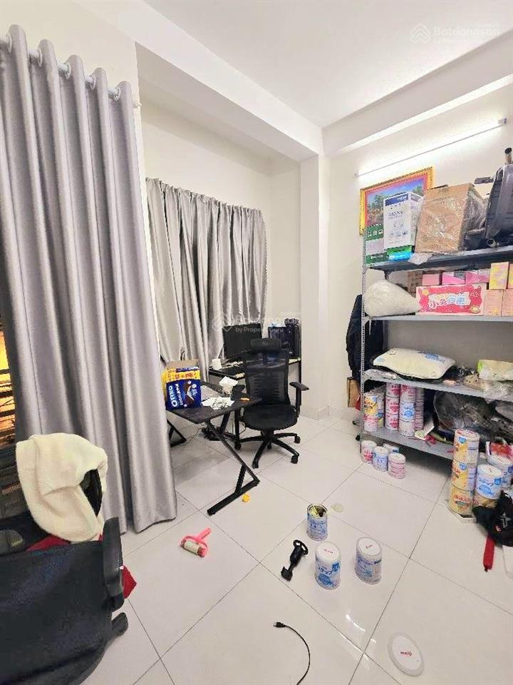 Anh/chị có 5 tỏi muốn tìm nhà ngộppp tân bình xem ngay căn 60m2 2 tầng hẻm thông