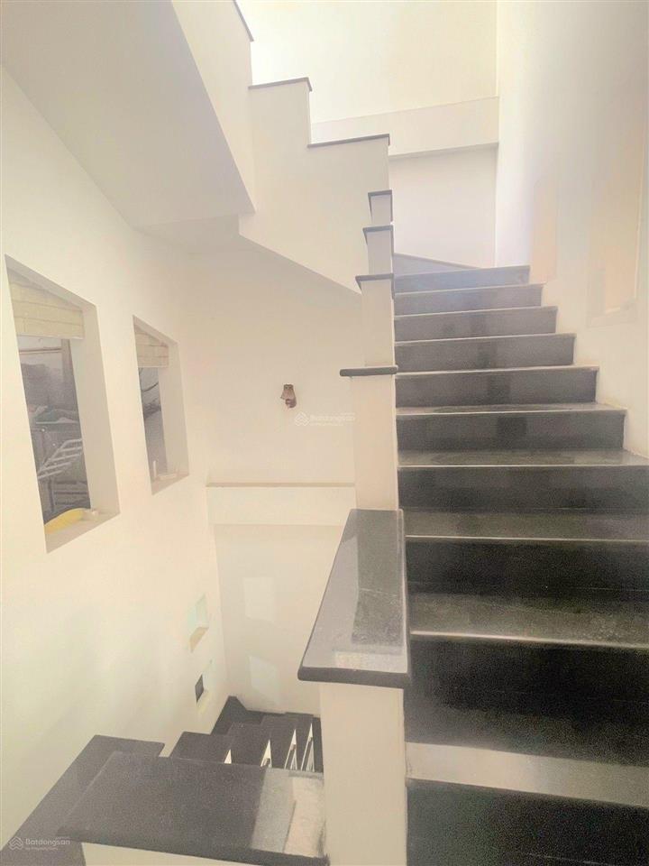 Vị trí đẹp diện tích lớn ngay trường chinh ga t3 nhà 75m2 ngang 5m 3 tầng chỉ còn 6 tỏi xíuu