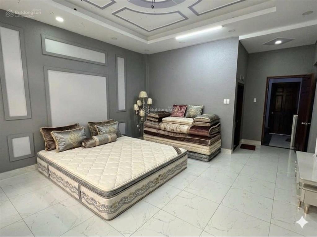Chính chủ bán nhà dt 5m x 21m.xây 1 trệt 2 lầu. hẻm 8m. nhỉnh 7 tỷ