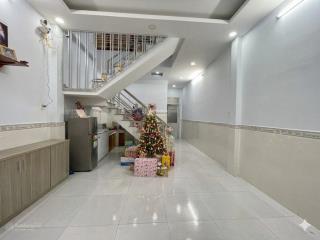 Bán nhà 2 tầng mặt tiền kinh doanh đa nghề giáp gò vấp. nhỉnh 6 tỷ