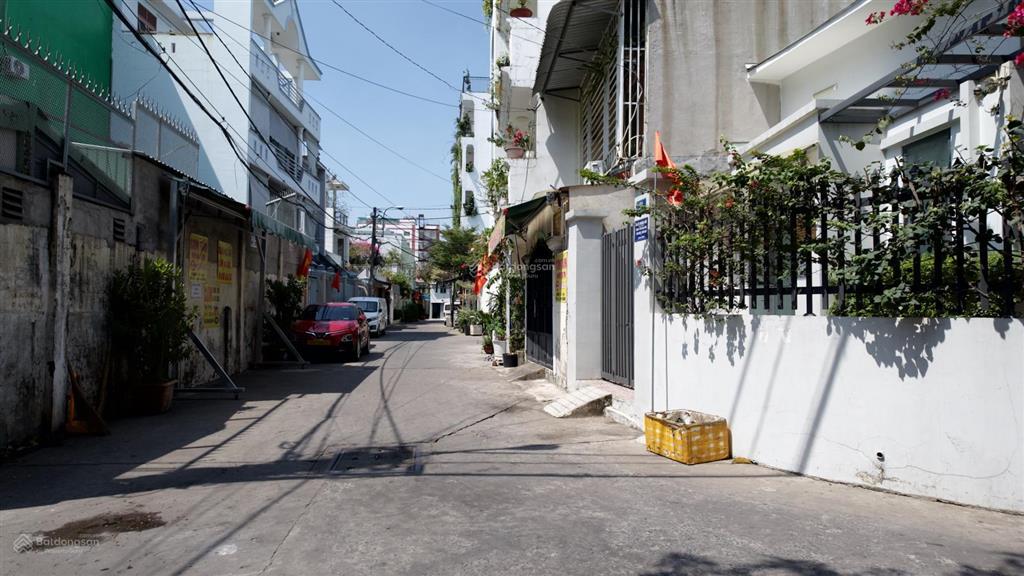 Bán gấp nhà 5,8m x 13m. đường ô tô tránh 30m ra nguyễn văn quá. giá 6 tỷ 190