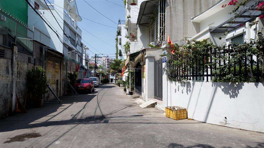 Bán gấp nhà 5,8m x 13m. đường ô tô tránh 30m ra nguyễn văn quá. giá 6 tỷ 190
