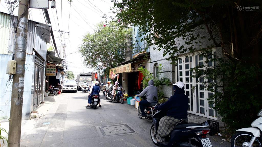 Bán nhà mặt tiền 12m x 16m kinh doanh sầm uất. giảm còn 16 tỷ 3 tl