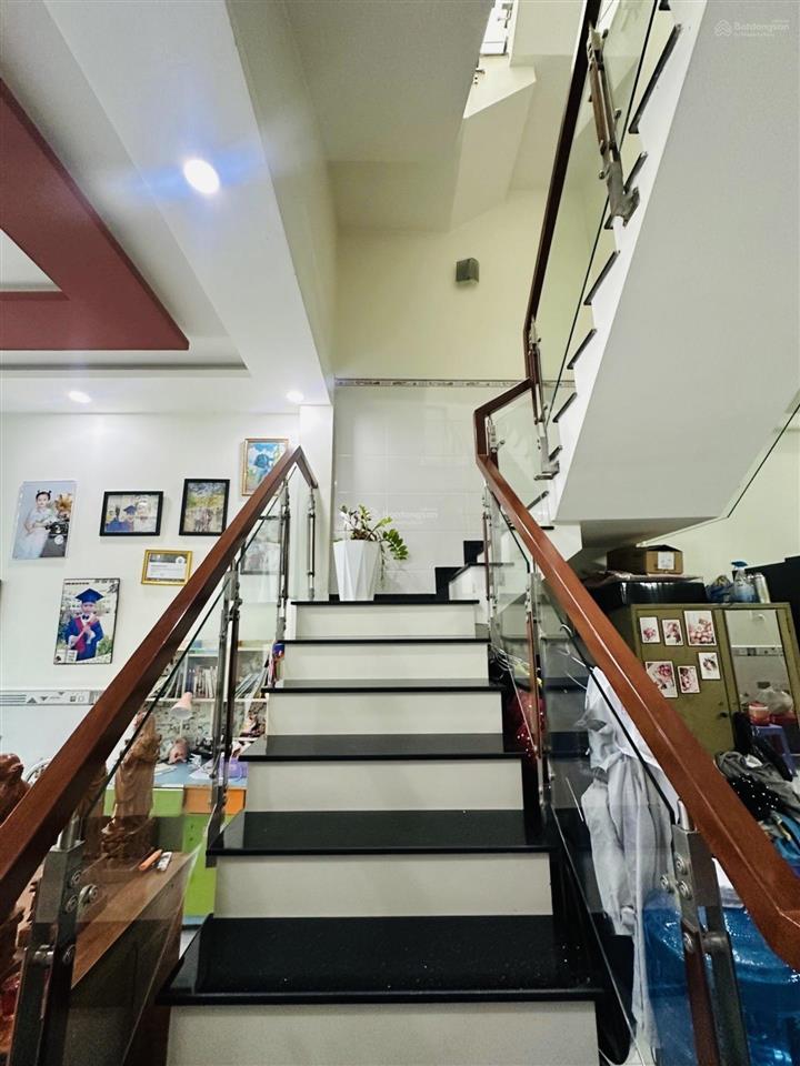 Giáp kdc an sương  1 trệt 2 lầu  ô tô ngủ trong nhà  nhỉnh 5 tỷ