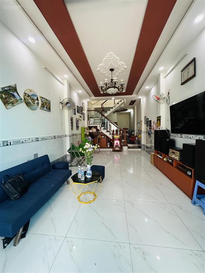 Giáp kdc an sương  1 trệt 2 lầu  ô tô ngủ trong nhà  nhỉnh 5 tỷ