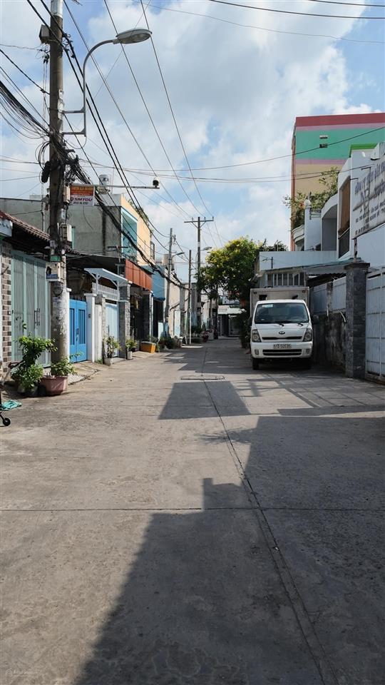 Bán nhà 6m x 20m nở hậu 11m (173m2). đường xe tải tránh. giá 10,5 tỷ