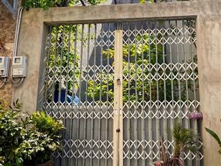 Bán gấp đất 4m x 13m. xe hơi ngủ trong nhà. giá 3 tỷ 7