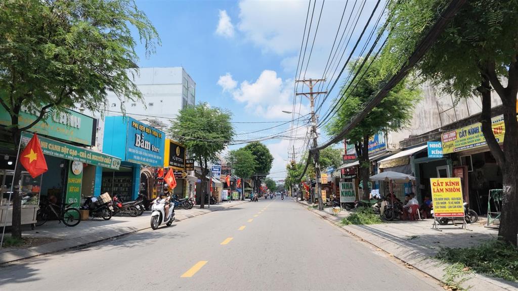 Bán lô đất 2 mặt tiền 900m2. view mặt kênh tham lương 32m dài 35m. giá tốt tl chính chủ