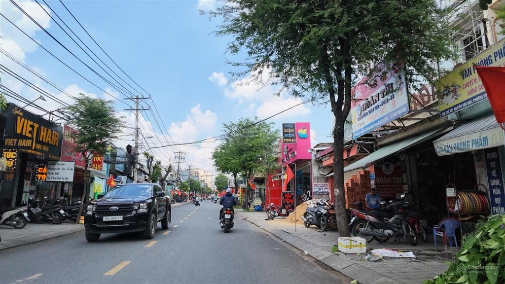 Bán lô đất 2 mặt tiền 900m2. view mặt kênh tham lương 32m dài 35m. giá tốt tl chính chủ