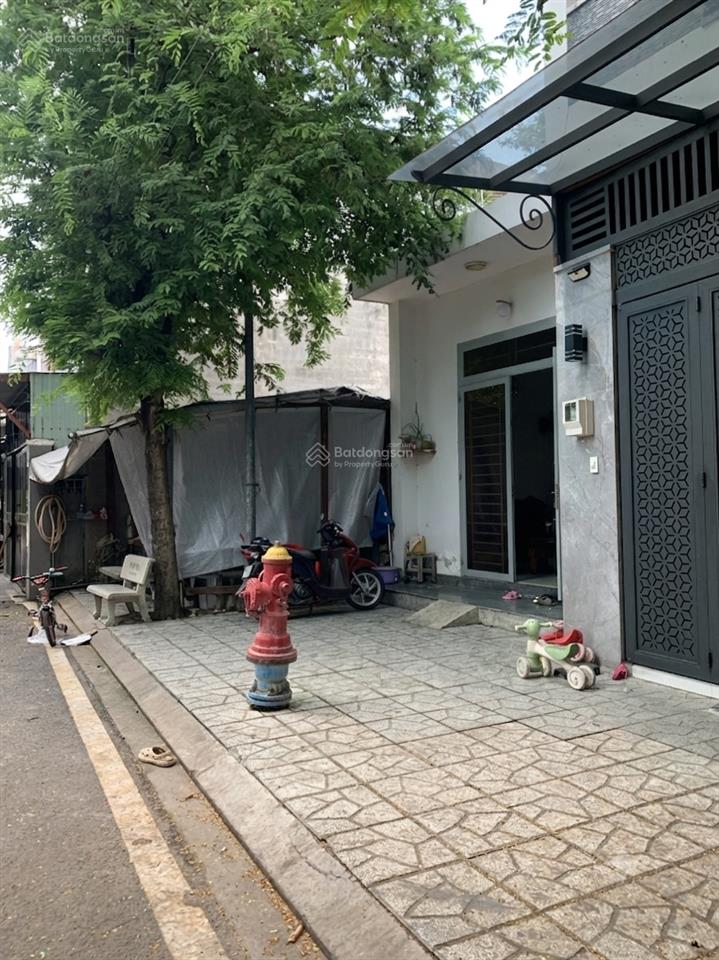 Cần bán gấp nhà 4m x 17,5m. hẻm 2 xe hơi tránh nguyễn văn quá. giá 4 tỷ 390