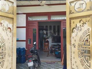 Bán gấp nhà thị trấn đức hòa106m21 tỷ 5sổ hồng riêng đường ô tô tới nhà