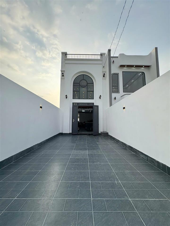2,1 tỷ150m2nhà vườn mới xây dựng gần hóc môn tphcm