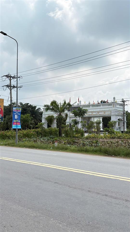300m2 full thổ cư  đất mặt tiền đường 824 rộng 40m