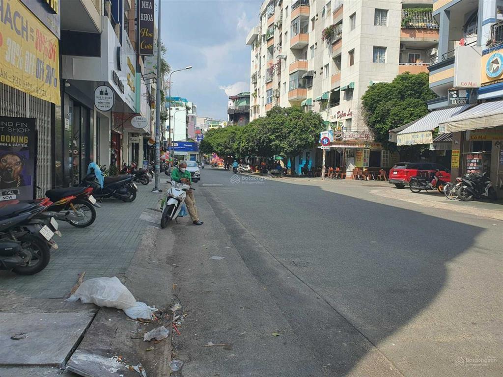 Cho thuê nhà mặt tiền 52a hoa sứ, p7, phú nhuận ngay siêu thị coop, chính chủ
