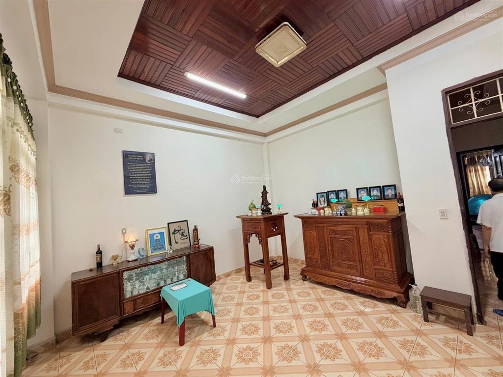 Bán nhà mặt tiền đường thống nhất, khu vực kinh doanh sầm uất  sổ hồng pháp lý rõ ràng.