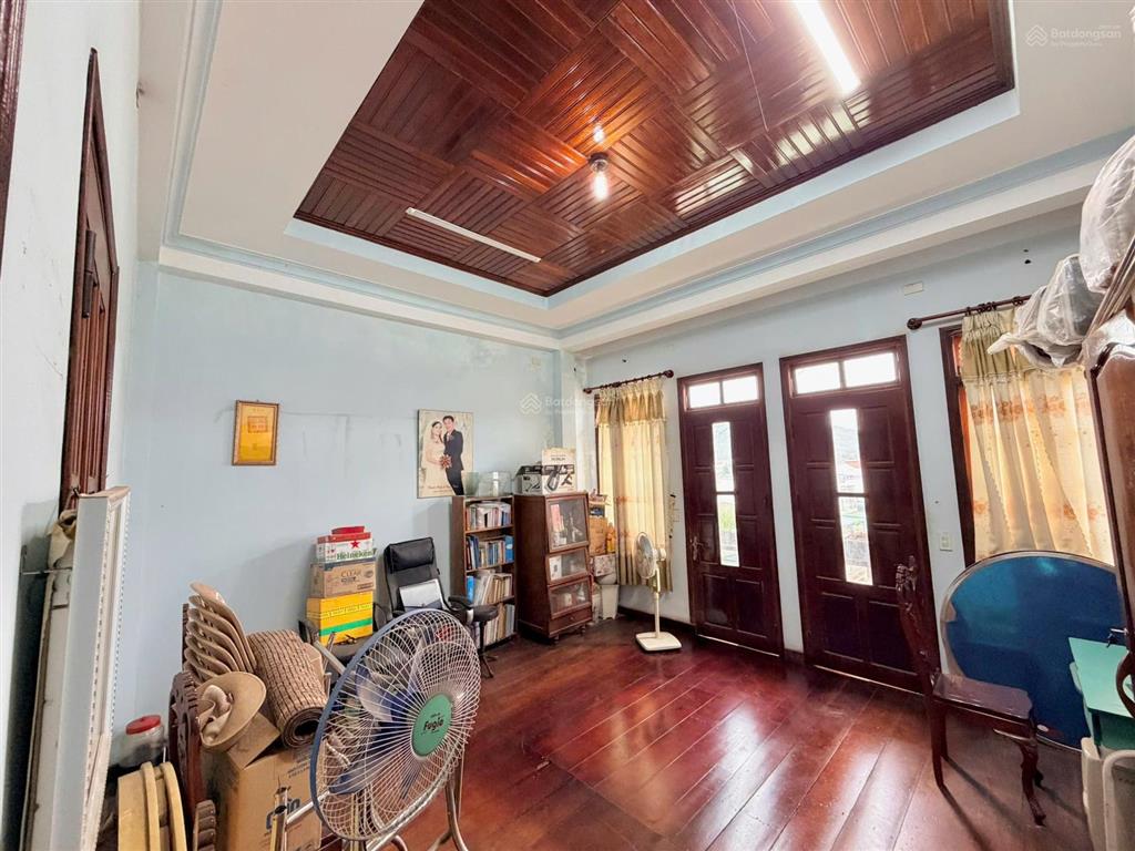 Bán nhà mặt tiền đường thống nhất, khu vực kinh doanh sầm uất  sổ hồng pháp lý rõ ràng.