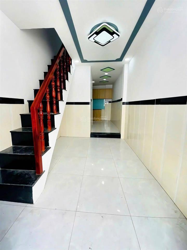 Nhà 1 trệt 1 lầu nguyễn văn quá quận 12