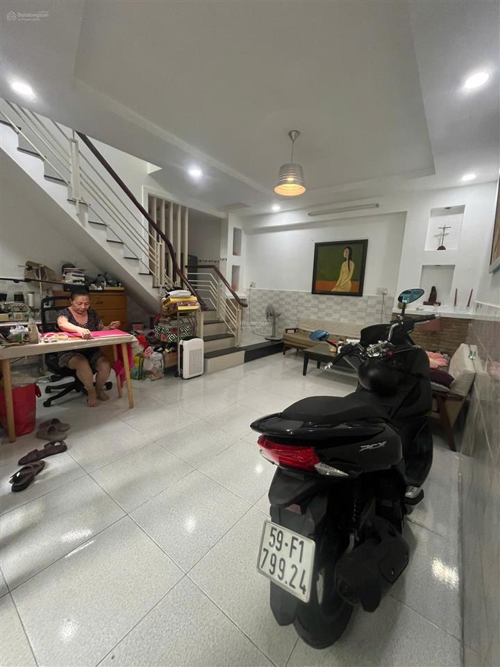 Hàng tốt ngang 12m  phú nhuận  có 6,9 tỷ  bán gấp  52m2  3pn