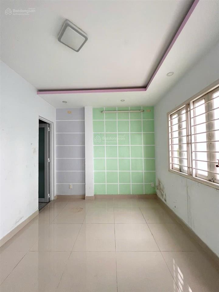 Bán nhà trần quang diệu, p14, quận 3  30m2 vuông vức  2 lầu