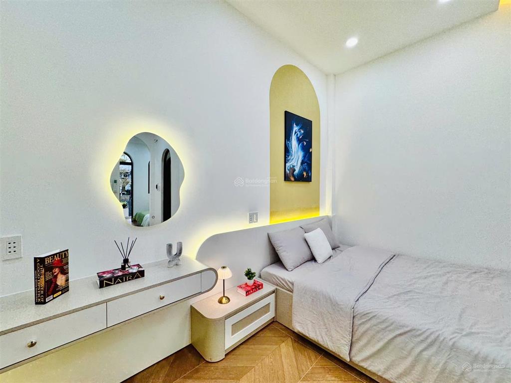 Gần cv gia định  sân bay  nguyễn bỉnh khiêm, p.1, gv  45m2  3pn
